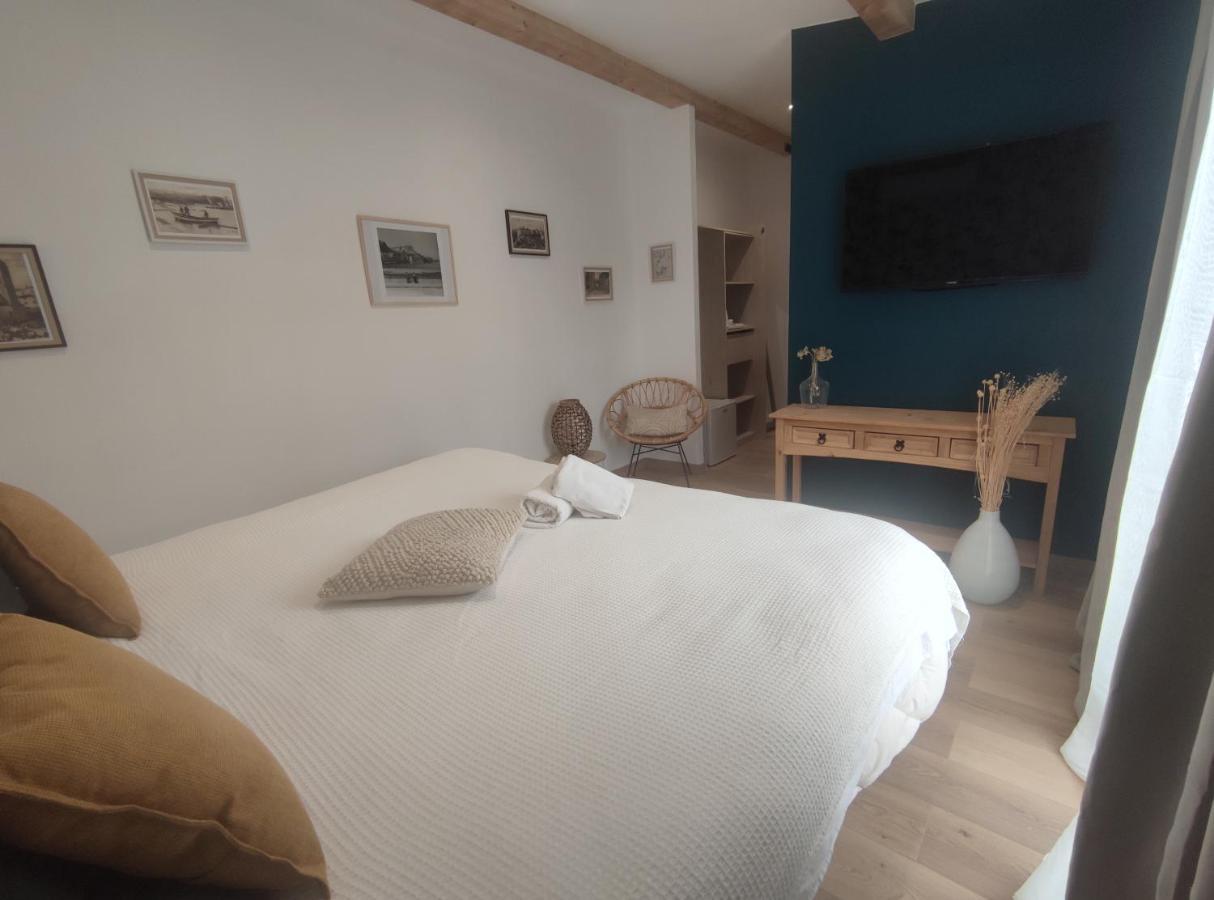 Chambres Isula Bella Figari  Luaran gambar
