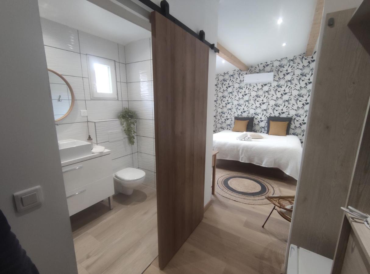 Chambres Isula Bella Figari  Luaran gambar
