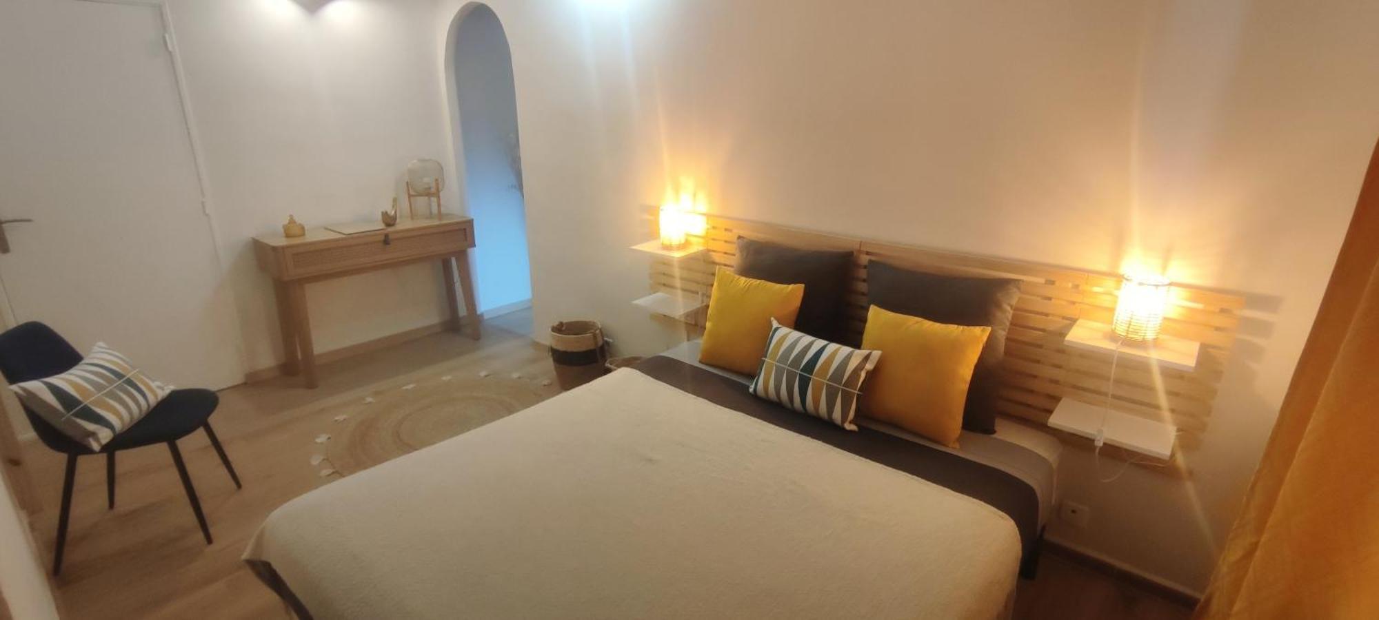 Chambres Isula Bella Figari  Bilik gambar