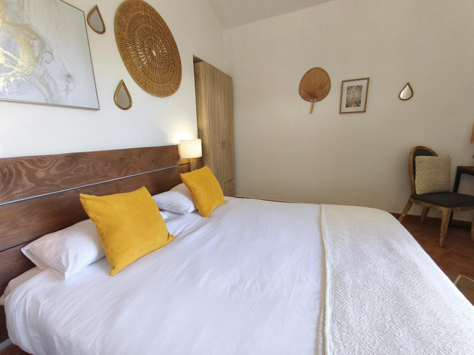 Chambres Isula Bella Figari  Luaran gambar