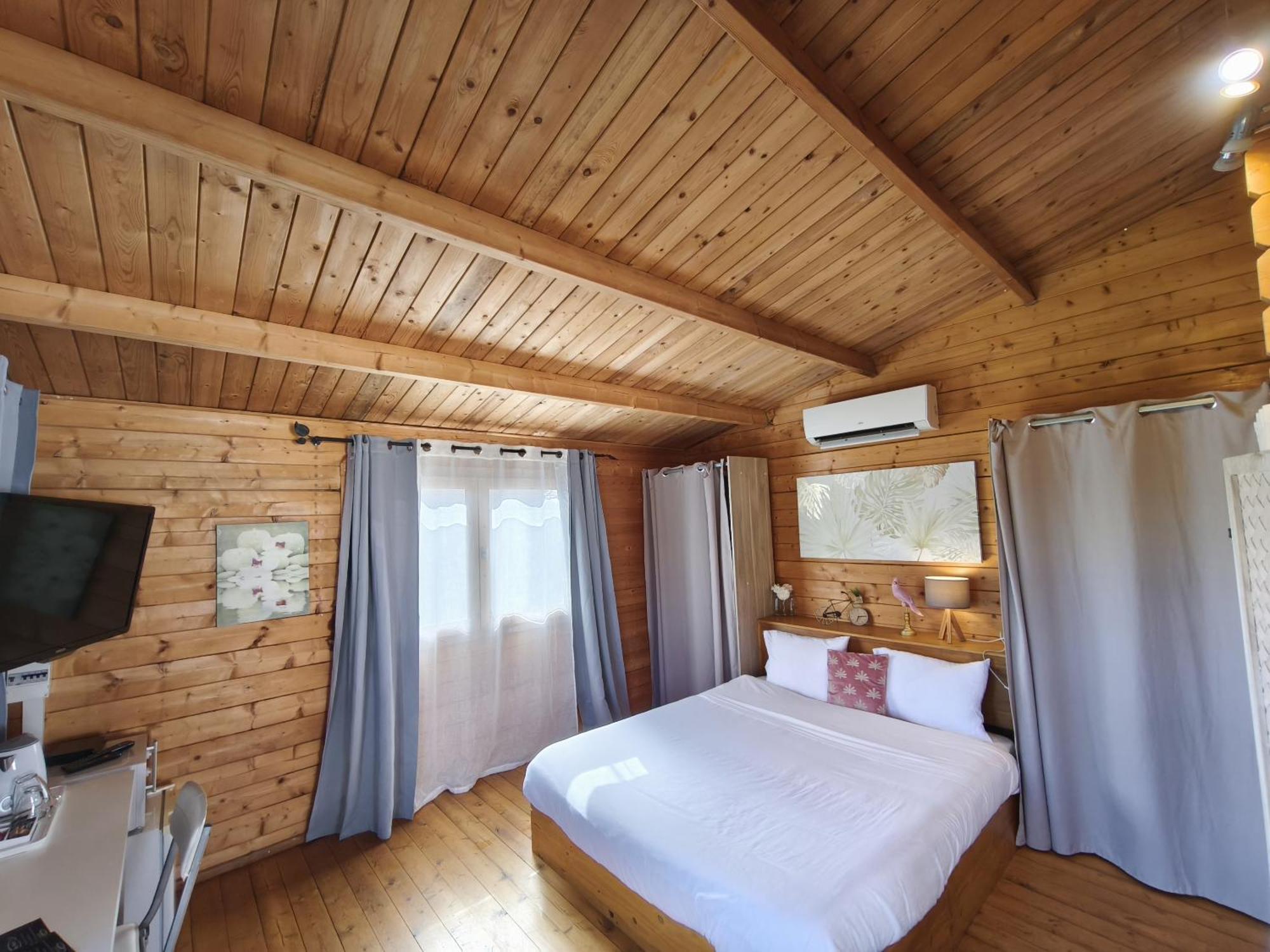 Chambres Isula Bella Figari  Luaran gambar