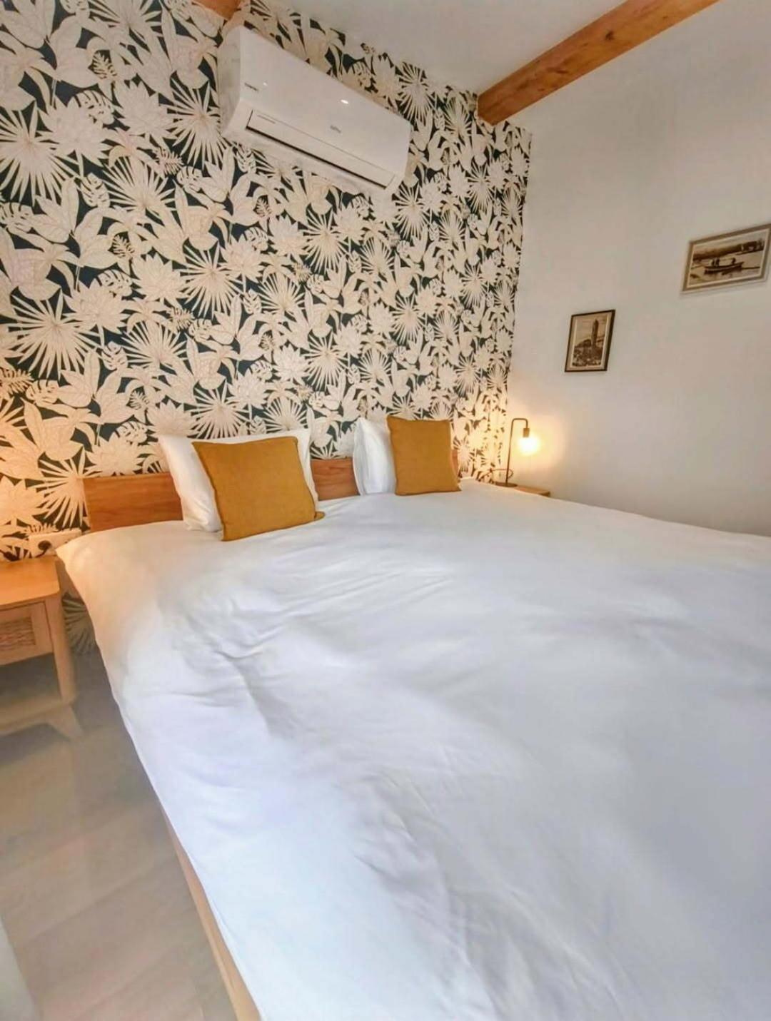 Chambres Isula Bella Figari  Luaran gambar
